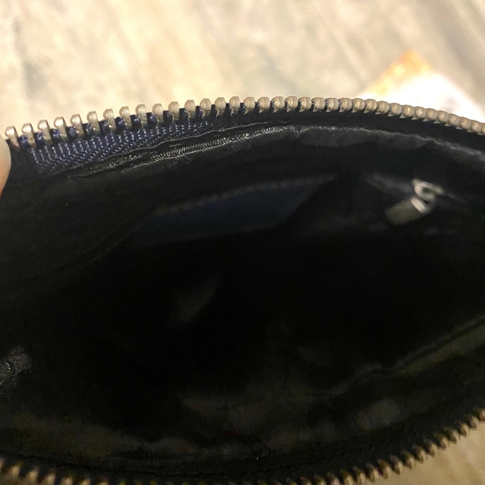Coach purse - Picture 4 of 7
